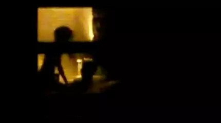 Майл класні порно фільми ГРЕ Гре кальсе в білих панчохах тримає член ногами.