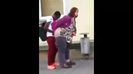 Жінки з великими порно фільми лесбіянки цицьками трахаються.