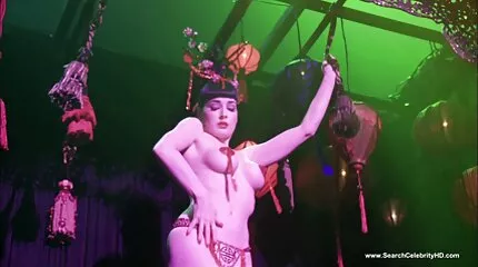 Подружки скачати порно фільми лижуть один одного.